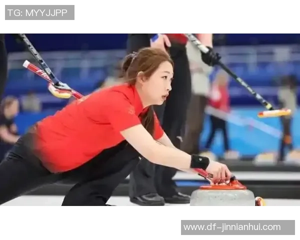 米兰冬奥会冰壶落选赛：叶紫萱于森领跑B组 四连胜展示微弱实力